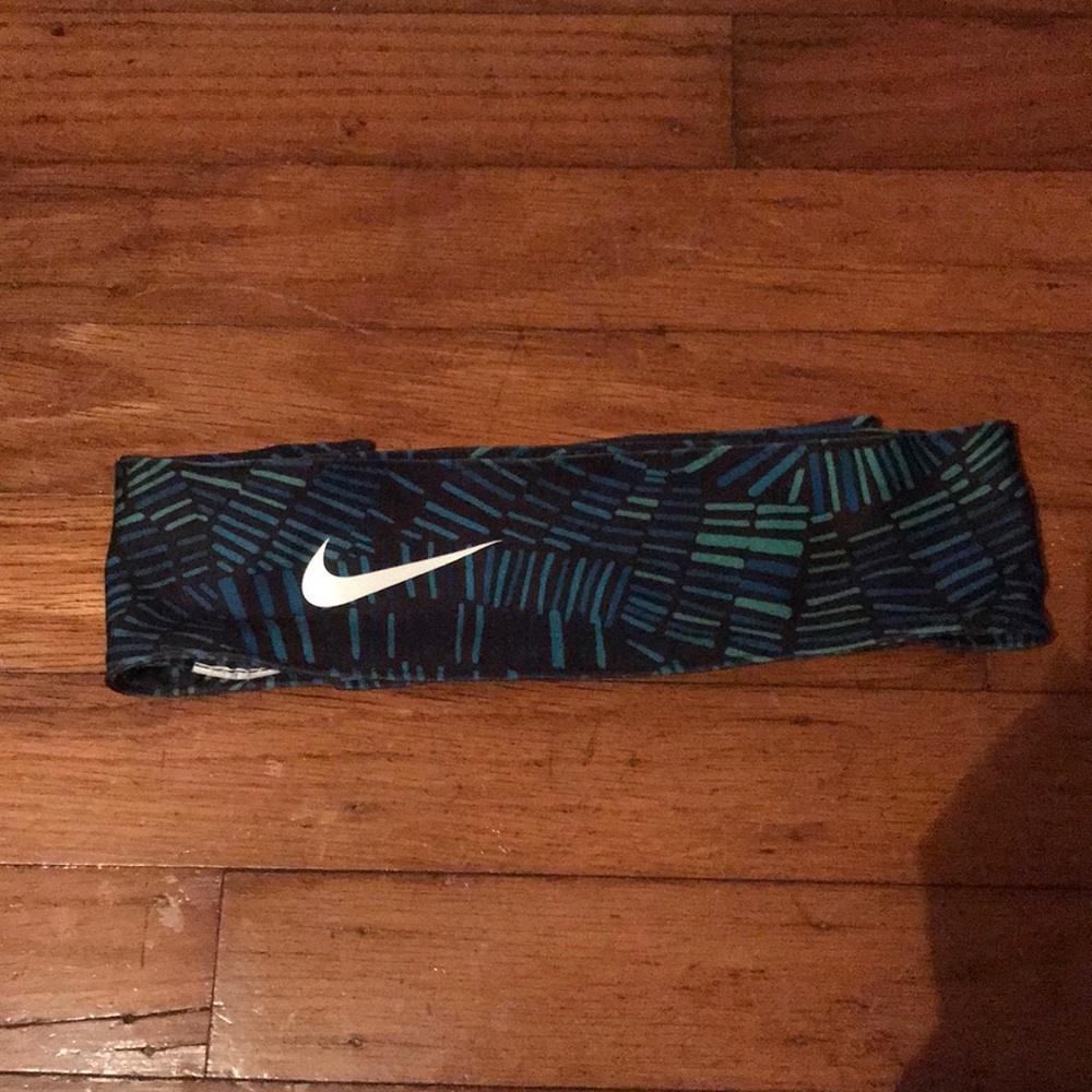 Nike headband